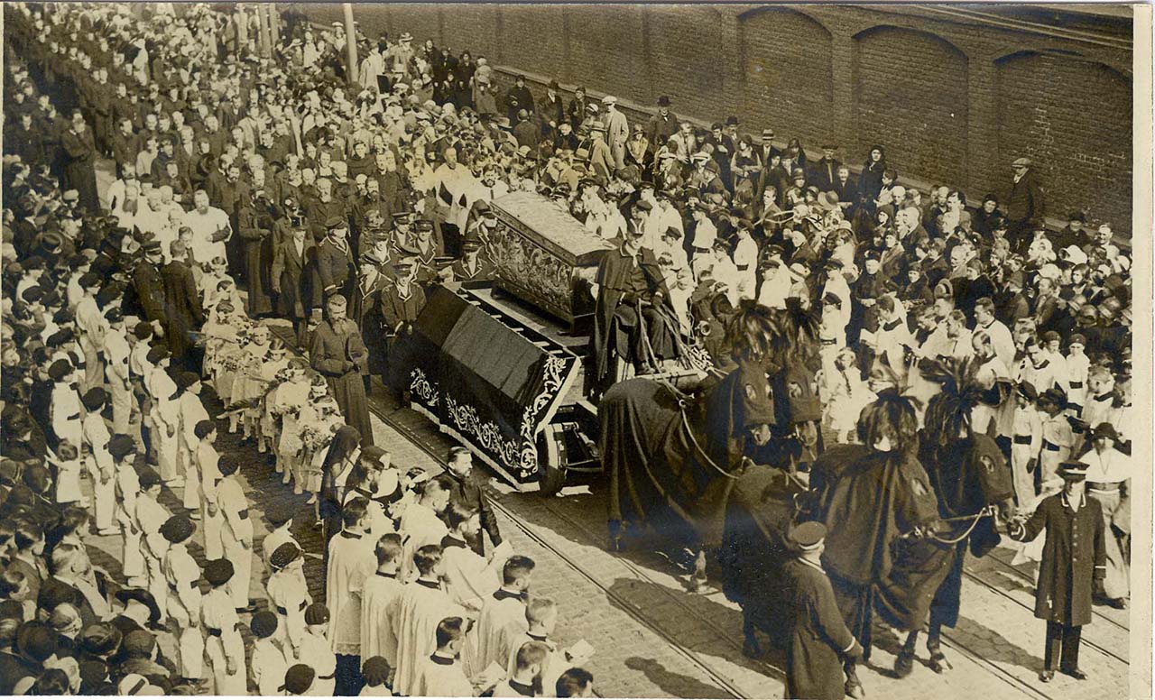 1931年南懷義神父移靈至比利時